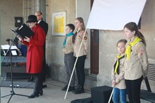 Odhalení pamětní desky židovským občanům v Boskovicích na vlakovém nádraží 13. 3. 2022 (1)