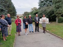 Slavnostní představení Lavičky naděje v Boskovicích - 27. 9. 2024 461494008_3108774982594753_8009378539371694927_n.jpg